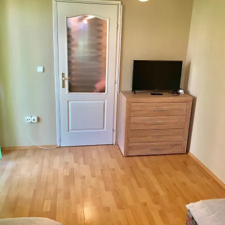 Апартаменты Beach Apartman - Шиофок